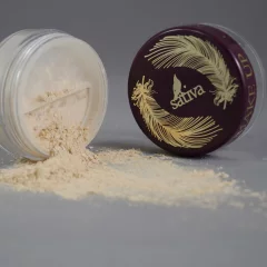 Пудра компактная Sativa Минеральная пудра-основа биомная тон 7.01 Light Sand (5г) — фото 3